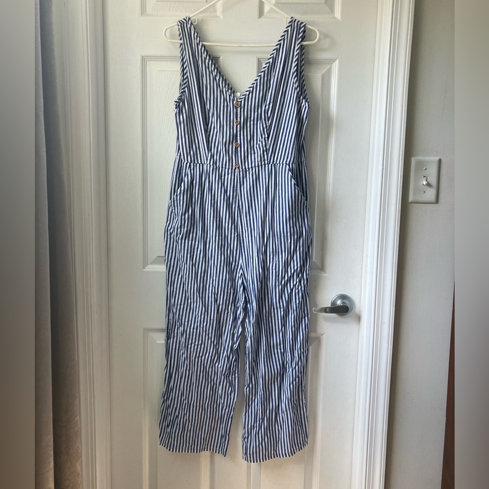 Blue and White Resort Vacation Classic Pinstripe Jumpsuit Women’s Medium